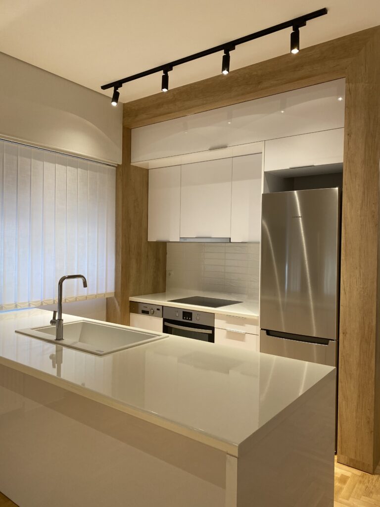 BB16E471-03CE-46B5-A132-E0F02FDEB0FA